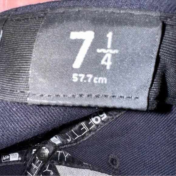 Minnesota Twins New Era 59FIFTY Fitted Hat 7 1/4 MLB Postseason 2017 - Picture 6 of 11